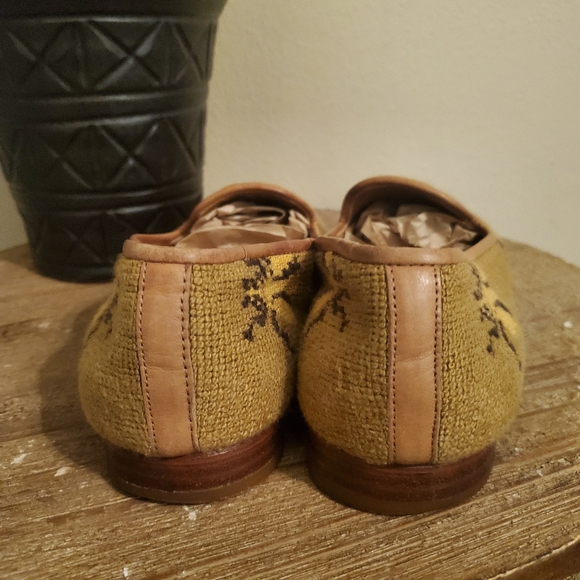 STUBBS & WOOTTON Signature Bee Yellow Brown Needlepoint Slip-On Loafers Size 9 - Picture 6 of 11